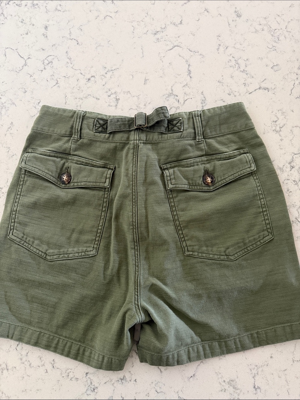 Faherty High-Rise Olive Green Cargo Shorts for Women - Picture 6 of 8
